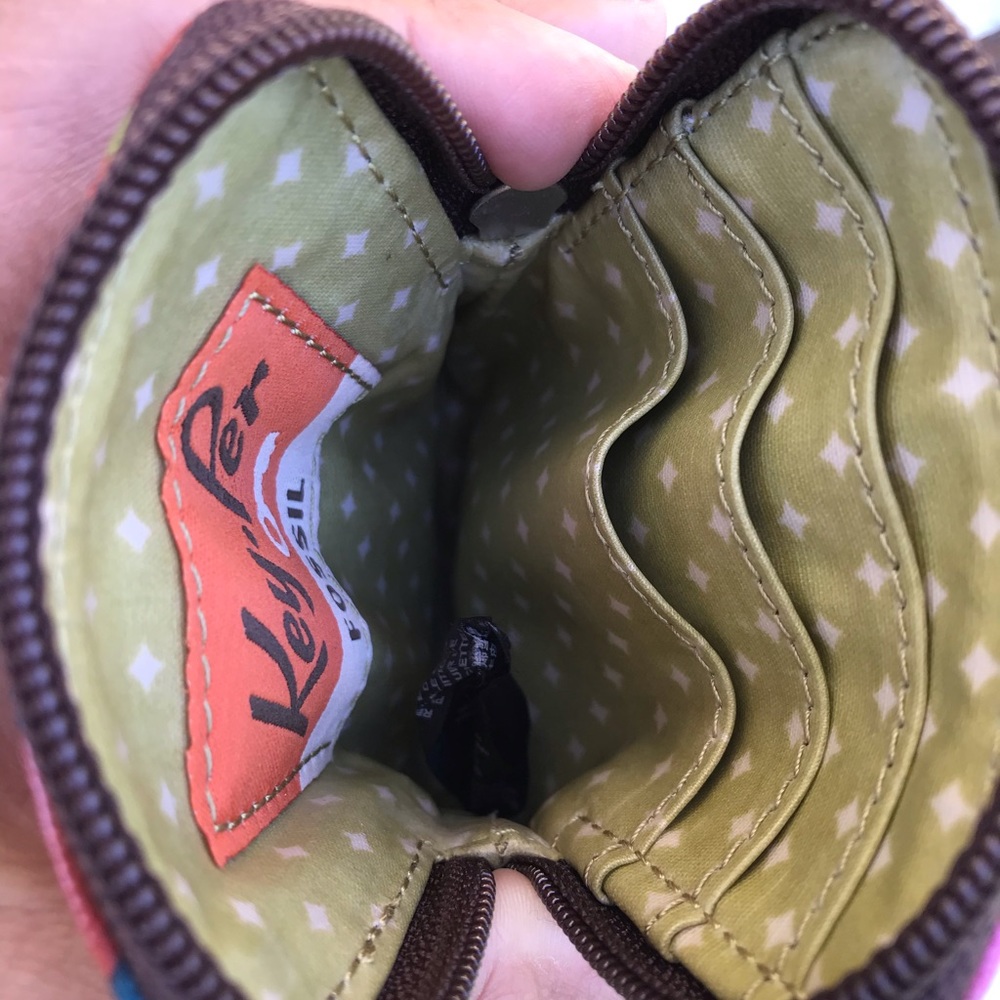 Key-Per Fossil Wristlet - image 4